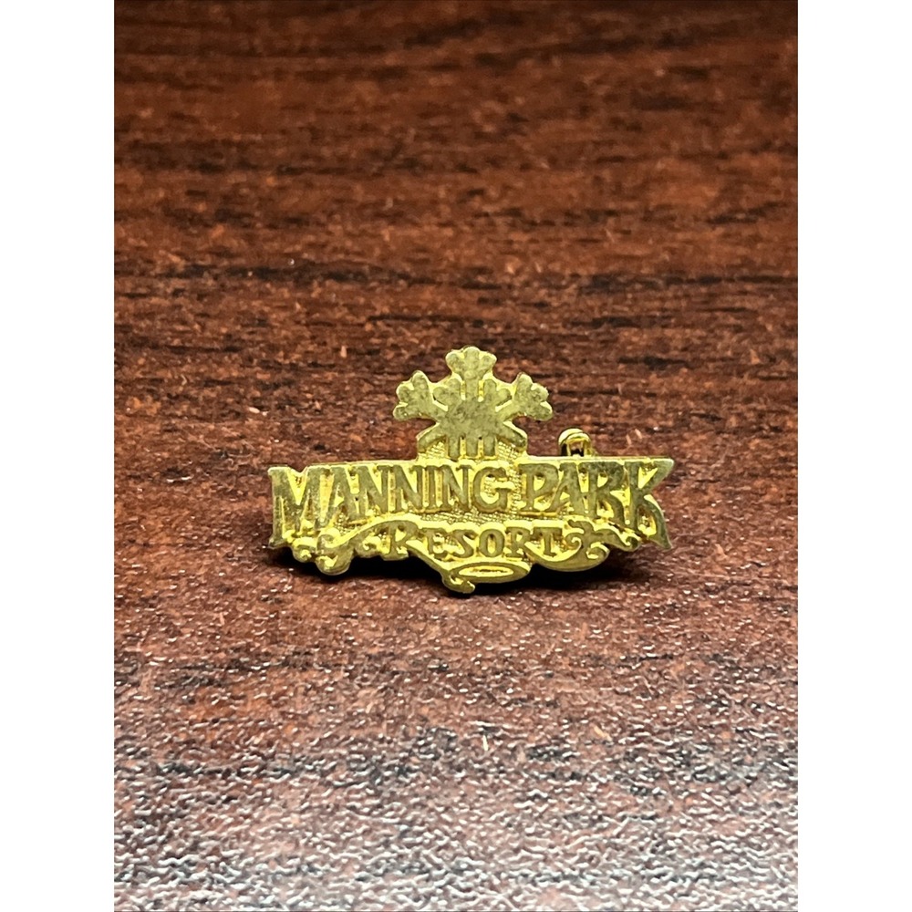 Manning Park Resort Snowflake Lapel‎ Hat Pin